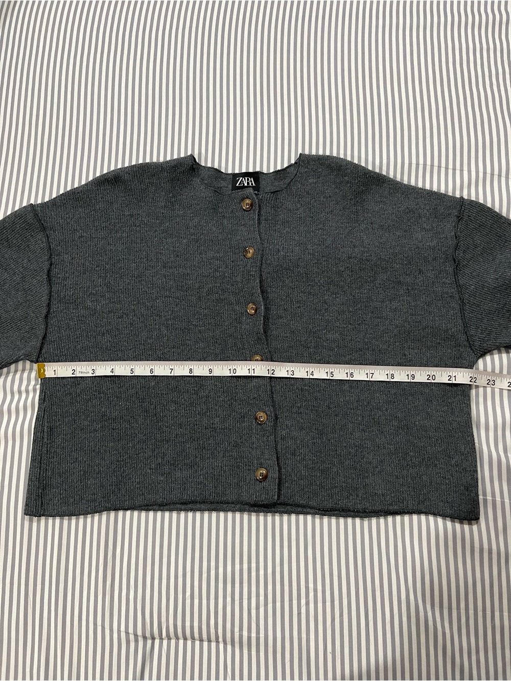 Zara Cropped Button-Front Knit Cardigan in Charcoal Grey - Picture 4 of 10